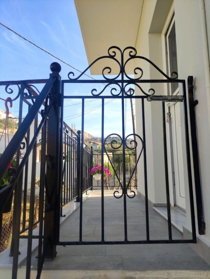 Nesea 2 Villa Pserimos Town ภายนอก รูปภาพ